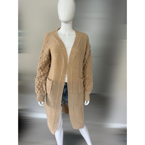 TRES CHIC Detailed sleeve slightly oversized long cardigan M L XL - Picture 5 of 7